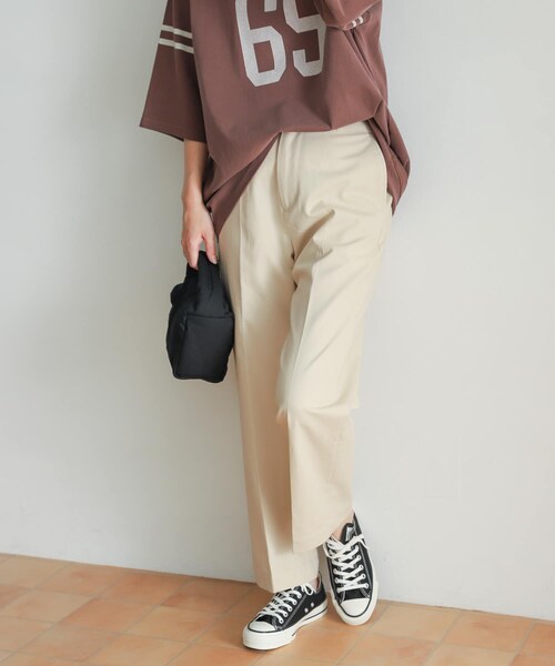 URBAN RESEARCH DOORS(アーバンリサーチドアーズ)の「ハイウエストチノパンツ(チノパンツ・レディース・BEIGE/L.BEIGE・S/M/L)」の12枚目の写真