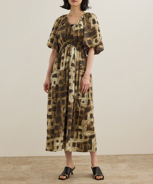 ROPE'(ロペ)の「スクエア ジオメトリックプリントワンピース/洗える(ドレス・レディース・ダークブラウン/ブルー・F)」の15枚目の写真