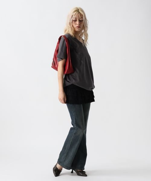 FOREVER 21（フォーエバー トゥエンティーワン）の「フリルヘムキャミソール（その他・オフホワイト05/ブラック09/グレー10・FREE）」の15枚目の写真