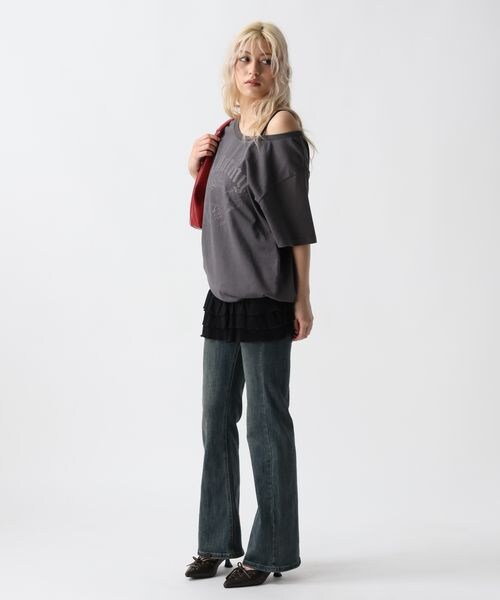 FOREVER 21（フォーエバー トゥエンティーワン）の「フリルヘムキャミソール（その他・オフホワイト05/ブラック09/グレー10・FREE）」の16枚目の写真