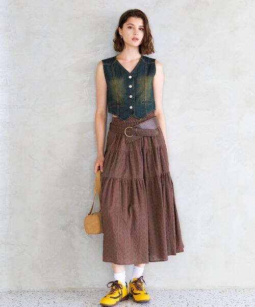 FOREVER 21（フォーエバー トゥエンティーワン）の「ローカットスニーカー（その他・レッド30/キャメル54/イエロー60・M(23.0~23.5cm)/L(24.0~24.5cm)）」の4枚目の写真
