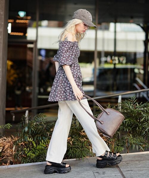 FOREVER 21（フォーエバー トゥエンティーワン）の「カラーイージーパンツ（フォーマルスーツ/小物・ナチュラル08/ブラック09/ブラウン55/イエロー60・S/M）」の7枚目の写真