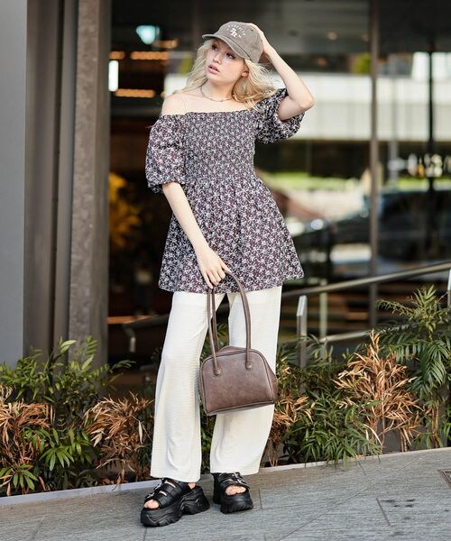 FOREVER 21（フォーエバー トゥエンティーワン）の「カラーイージーパンツ（フォーマルスーツ/小物・ナチュラル08/ブラック09/ブラウン55/イエロー60・S/M）」の6枚目の写真