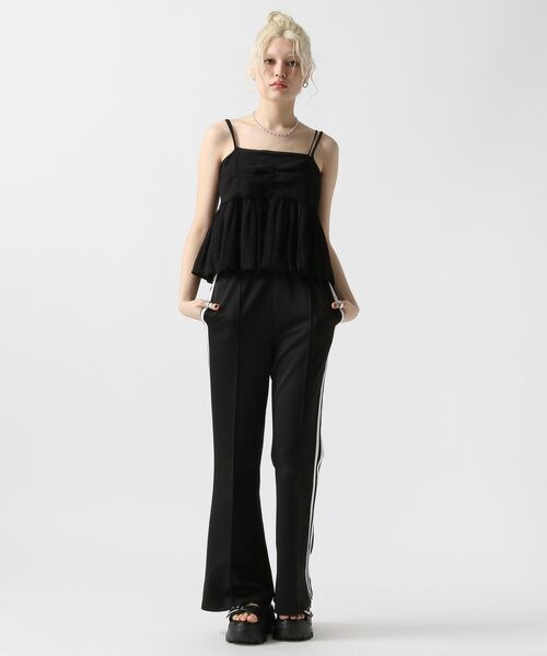 FOREVER 21(フォーエバー トゥエンティーワン)の「ラインフレアジャージパンツ(フォーマルスーツ/小物・ブラック09/グリーン70/ネイビー88・S/M)」の22枚目の写真