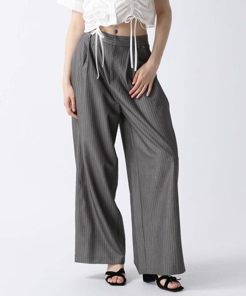 FOREVER 21(フォーエバー トゥエンティーワン)の「ストライプスラックス(フォーマルスーツ/小物・グレー10/ネイビー88・S/M)」の13枚目の写真