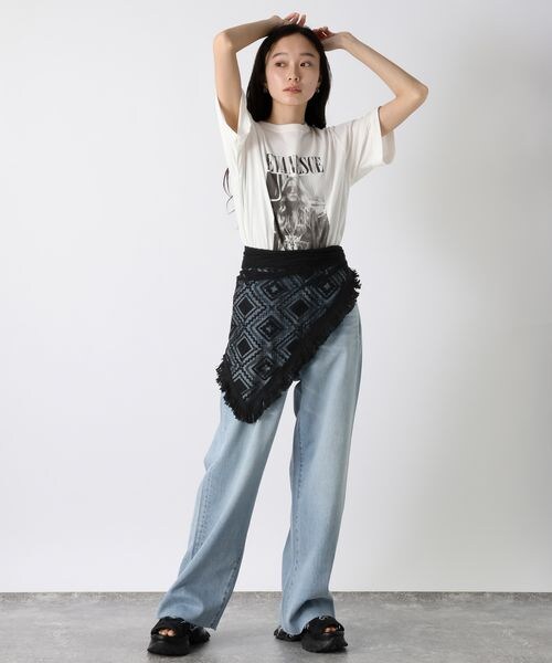 JEANASIS（ジーナシス）の「フリンジレーススカーフ（その他・レディース・ホワイト(08)/ブラック(09)・FREE）」の9枚目の写真