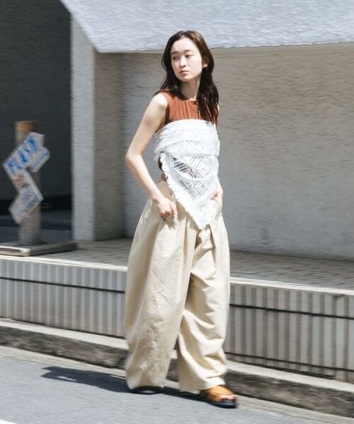 JEANASIS（ジーナシス）の「フリンジレーススカーフ（その他・レディース・ホワイト(08)/ブラック(09)・FREE）」の3枚目の写真