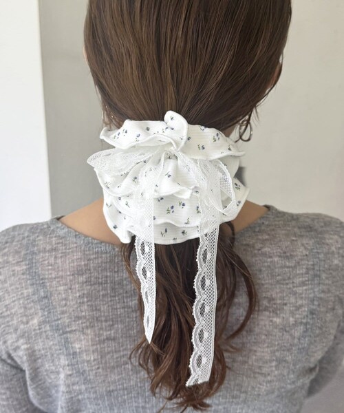 リボン付きホワイトシュシュ 白（ホワイト） シュシュ の人気通販｜Creema(クリーマ) 国内