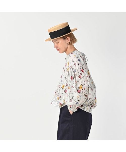 45ガーゼアンティークフラワープリントのシャーリングブラウス 45R45ガーゼアンティークフラワープリントのシャーリングブラウス