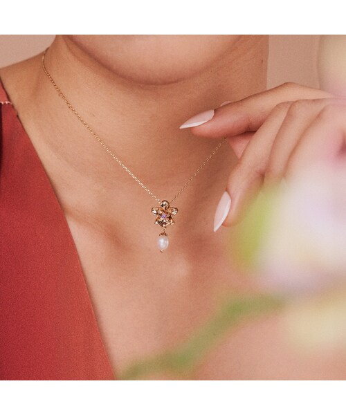 By Invite Only（バイインバイトオンリー）の「Gold Vanda Necklace（その他・レディース・Gold・Other）」の2枚目の写真