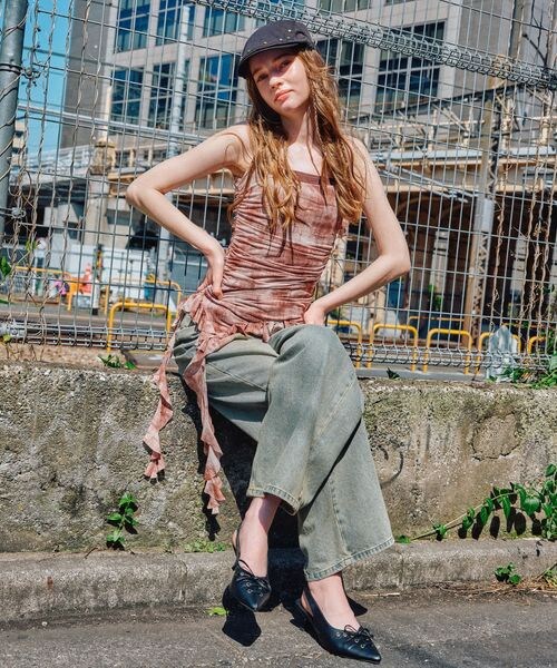 FOREVER 21（フォーエバー トゥエンティーワン）の「スタッズハンチング（その他・ブラック09/カーキ78・FREE）」の4枚目の写真