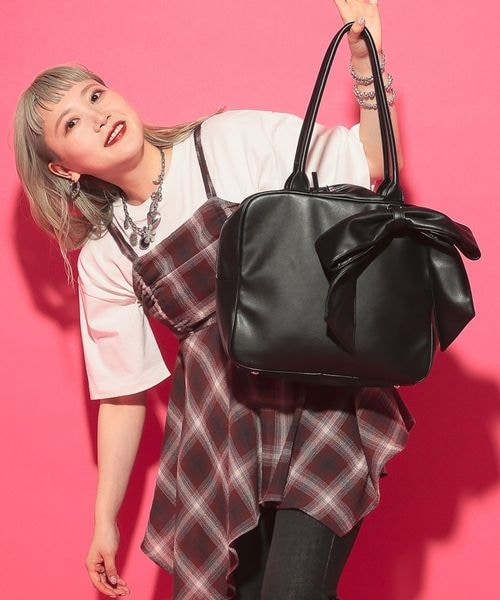 LOWRYS FARM（ローリーズファーム）の「でかリボンボストンBAG