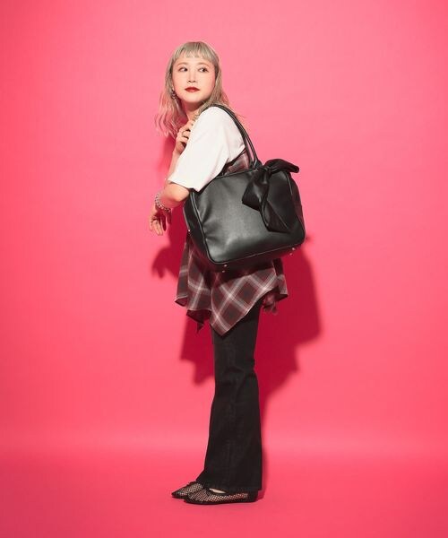 LOWRYS FARM（ローリーズファーム）の「でかリボンボストンBAG