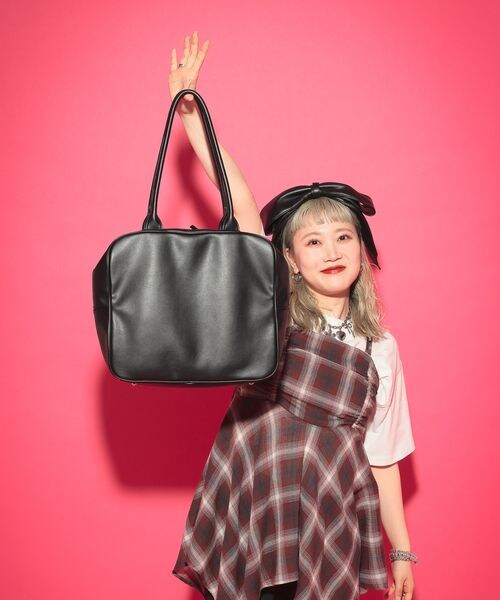 LOWRYS FARM（ローリーズファーム）の「でかリボンボストンBAG
