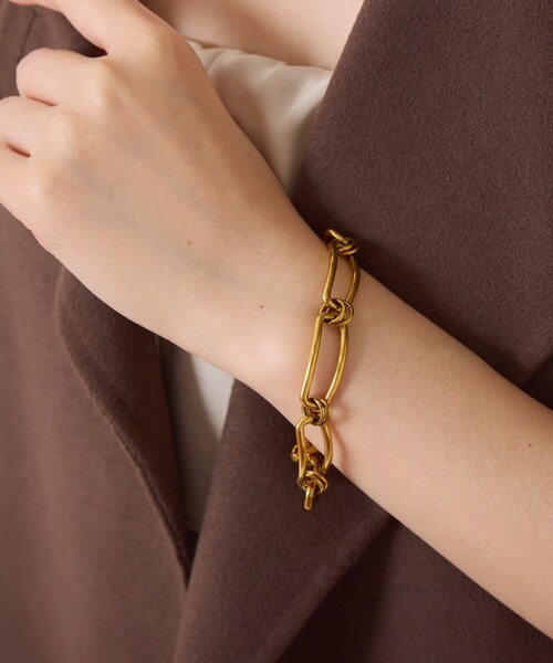 COLLAGE GALLARDAGALANTE（コラージュガリャルダガランテ）の「【PAPILLONNER/パピヨネ】ステンレススクエアチェーンブレスレット（ブレスレット・レディース・シルバー/ゴールド・FREE）」の2枚目の写真