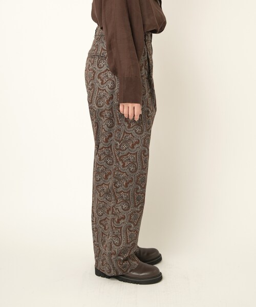 RNA-N（アールエヌエーエヌ）の「R4373 ヴィンテージペイズリーパンツ（パンツ・レディース・チャコールベース/ブラウンベース/ネイビーブルーベース）」の6枚目の写真