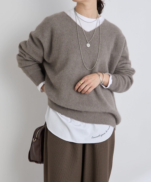 予約【抜け感シルエット】ヘアリーウール片畦Vネックニット/10月上旬お届け予定