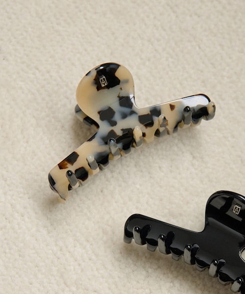 Whim Gazette(ウィムガゼット)の「【ALEXANDRE DE PARIS】Mクリップ(バレッタ/ヘアクリップ・レディース・ブラウン/ベージュ/ブラック・FREE)」の3枚目の写真