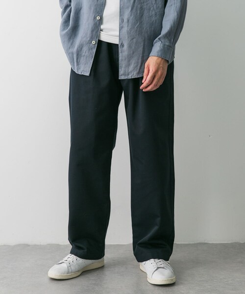 URBAN RESEARCH DOORS（アーバンリサーチドアーズ）の「『イージーケア』『速乾』2タックワイドチノパンツ（チノパンツ・メンズ・OFF/BEIGE/D.NAVY・M/L）」の3枚目の写真