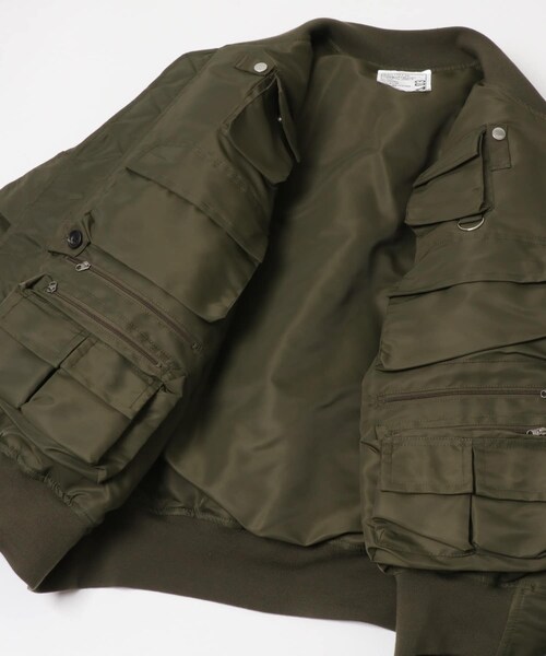 URBAN RESEARCH（アーバンリサーチ）の「phenix　JACKET TYPE P-0012（MA-1・メンズ・BLK/KHAKI・3/4）」の11枚目の写真