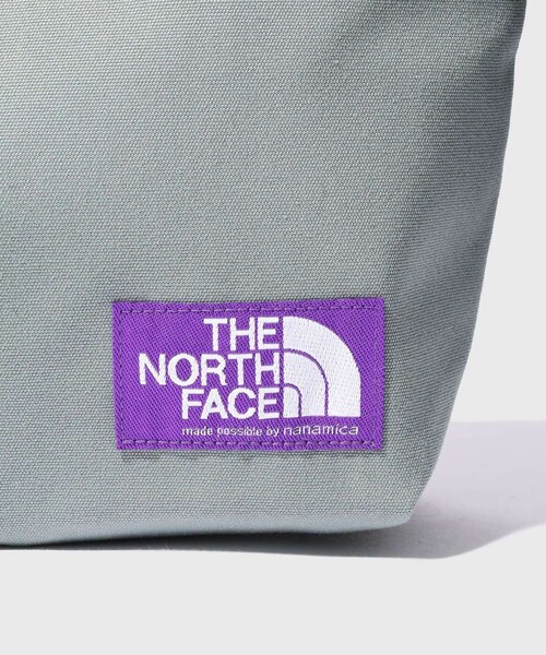 ADAM ET ROPE'(アダムエロペ)の「【THE NORTH FACE Purple Label】Field Small Shoulder Bag(ショルダーバッグ・メンズ・ブラック/チャコール/カーキ・F)」の8枚目の写真