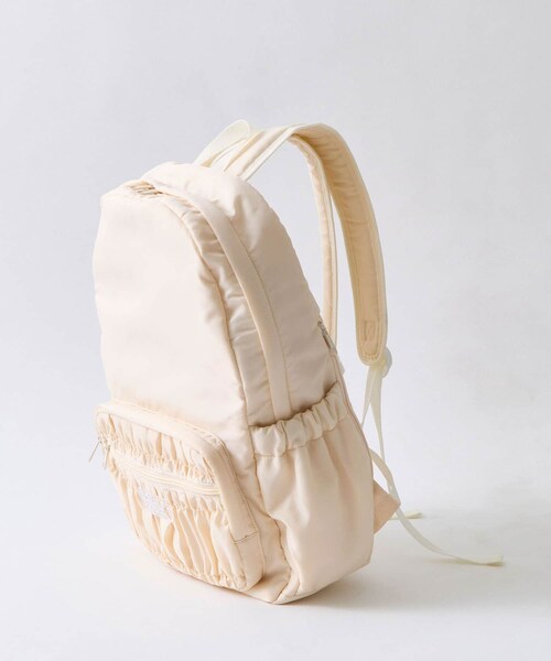 OLIVE des OLIVE（オリーブデオリーブ）の「シャーリングポケットリュック（バックパック/リュック・レディース・ブラック/アイボリー・FREE）」の2枚目の写真