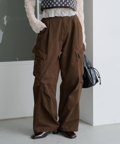 Kastane（カスタネ）の「【8.23(土)12:00発売/2サイズ展開/低身長サイズ】ダックカーゴパンツ（カーゴパンツ・レディース・ブラック/ブラウン・0/1）」の2枚目の写真