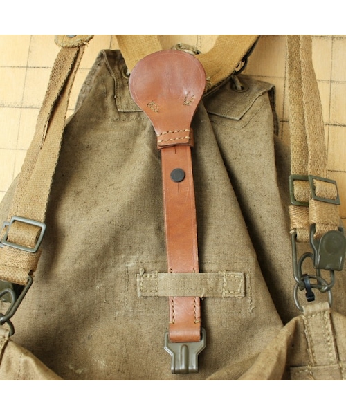 の「チェコ軍 M60 コットンリネン バックパック キャンバス レザー