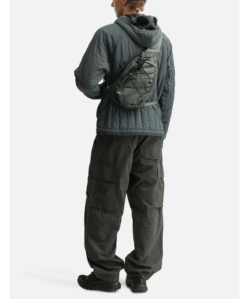 C.P. COMPANY（シーピーカンパニー）の「Nylon B Lens Crossbody