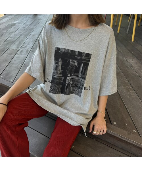 copine(コピン)の「モノクロフォトプリントTシャツ(グレー)(Tシャツ/カットソー・レディース・グレー・ワンサイズ)」の1枚目の写真