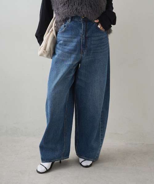 新品　pual ce cin ピュアルセシン　デニムパンツ サイズ36ブルー pual ce cin パンツ デニム ジーンズ 縦ストレッチ足長デニム