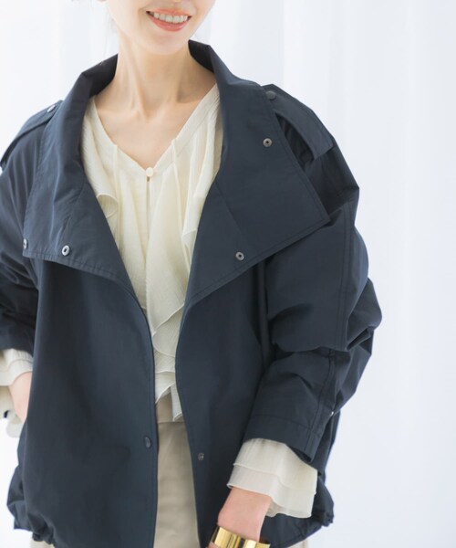 URBAN RESEARCH ROSSO（アーバンリサーチロッソ）の「『撥水』スタンドカラーショートブルゾン（ブルゾン・レディース・darknavy/ivory・FREE）」の20枚目の写真