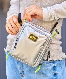 KiU（キウ）の「パフィーミニクロスボディバッグ（バッグ）」