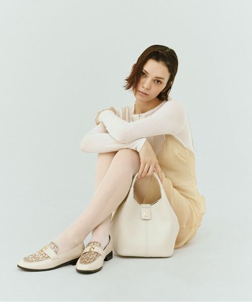 NICAL（ニカル）の「ラウンドバッグ / 554183（バッグ・ブラック 01/アイボリー 22/キャメル 82・FREE）」の4枚目の写真