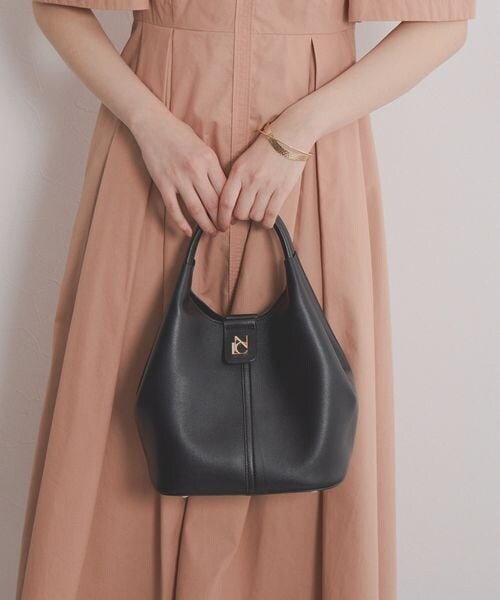 NICAL（ニカル）の「ラウンドバッグ / 554183（バッグ・ブラック 01/アイボリー 22/キャメル 82・FREE）」の11枚目の写真