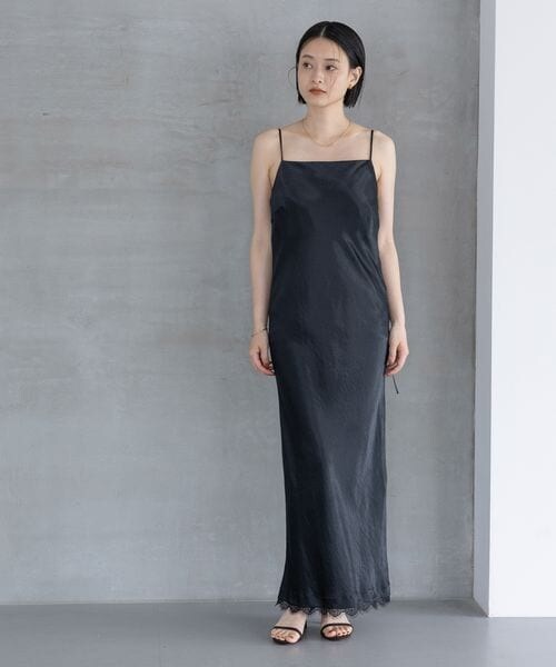 A part by(アパートバイ)の「カトリーヌサテンキャミワンピース(ワンピース/ドレス・レディース・アイボリー 08/ボルドー 38/ネイビー 88・FREE)」の2枚目の写真