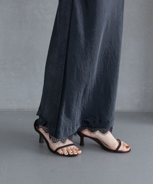 A part by(アパートバイ)の「カトリーヌサテンキャミワンピース(ワンピース/ドレス・レディース・アイボリー 08/ボルドー 38/ネイビー 88・FREE)」の8枚目の写真