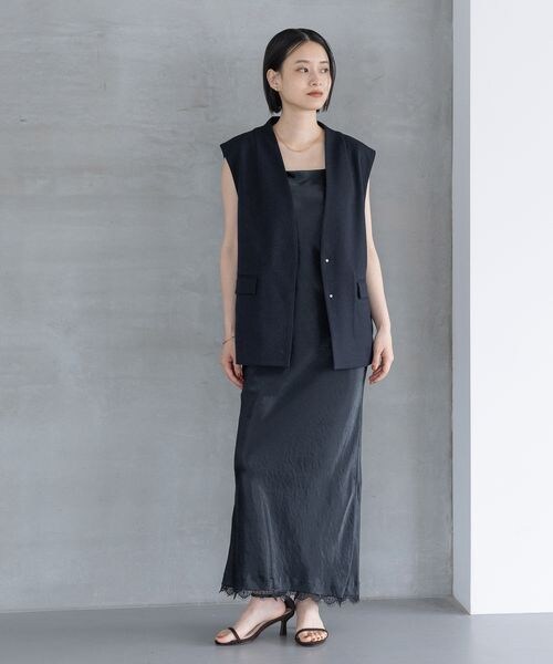 A part by(アパートバイ)の「カトリーヌサテンキャミワンピース(ワンピース/ドレス・レディース・アイボリー 08/ボルドー 38/ネイビー 88・FREE)」の13枚目の写真