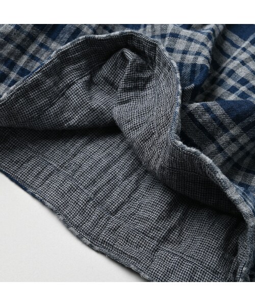 45R（フォーティファイブアール）の「ふわふわ二重織のシャーリングブラウス（インディゴ）（その他・レディース・75-タータンチェック/91-ギンガム・00-フリー）」の16枚目の写真