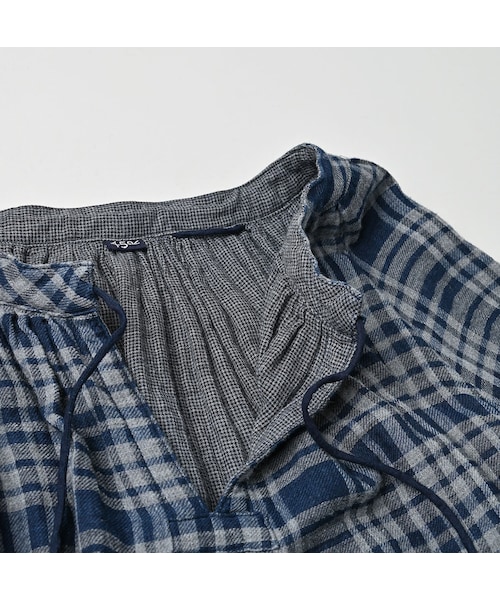 45R（フォーティファイブアール）の「ふわふわ二重織のシャーリングブラウス（インディゴ）（その他・レディース・75-タータンチェック/91-ギンガム・00-フリー）」の13枚目の写真