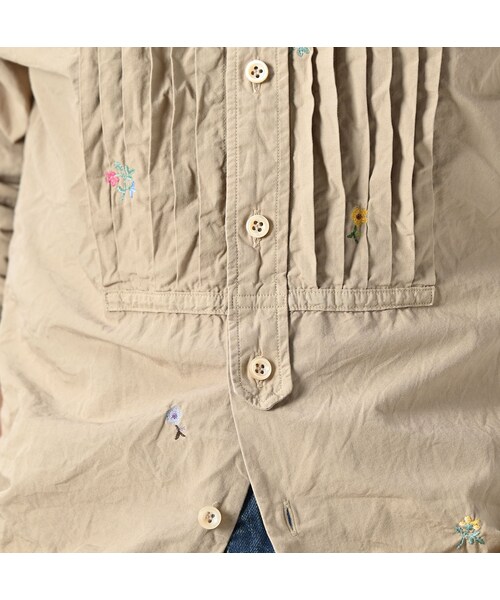 45R（フォーティファイブアール）の「ダンプ小花刺繍のピンタックプティローファーシャツ（再び）（その他・レディース・02-シロ/12-ベージュ/62-カーキ/75-ネイビー・02-M/03-L）」の12枚目の写真