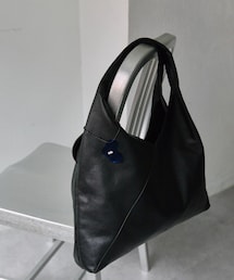 ear PAPILLONNER（イアパピヨネ）の「《本革》ONE.（ワンドット）別注ワンハンドルバッグ（ショルダーバッグ）」
