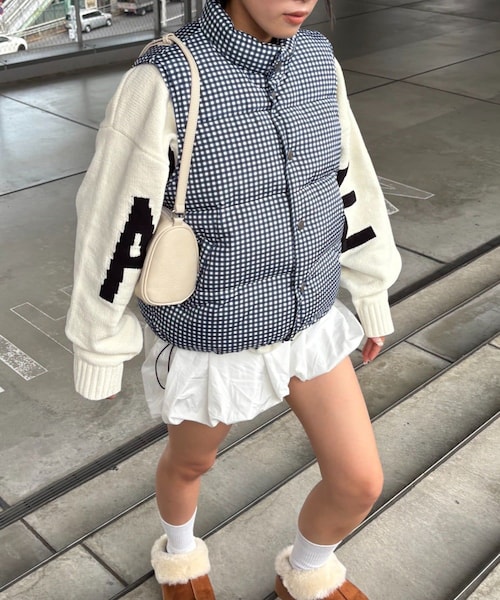 CIAOPANIC TYPY（チャオパニックティピー）の「【UNISEX】ギンガムチェック中綿ベスト（ダウンベスト・レディース・レッド/ネイビー/ブラウン・L/M）」の3枚目の写真