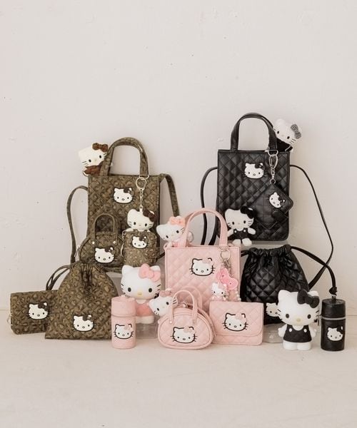 LOWRYSFARM 【ハローキティ】キルティング3点セット LOWRYSFARM 【ハローキティ】キルティング3点セット - メルカリ