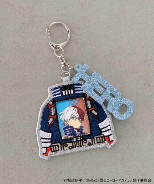 LOWRYS FARM（ローリーズファーム）の「ユニフォームキーホルダー（アクセサリー・緑谷出久(01)/爆豪勝己(02)/轟焦凍(03)/死柄木弔(04)/トガヒミコ(05)/荼毘(06)/相澤消太(07)・FREE）」の6枚目の写真
