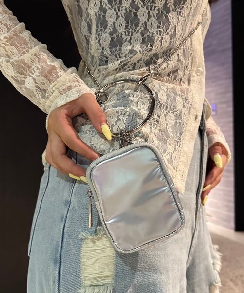 FOREVER 21(フォーエバー トゥエンティーワン)の「ポーチモバイルショルダ-(その他・カウ柄00/シルバー12/ブラウン51・FREE)」の2枚目の写真