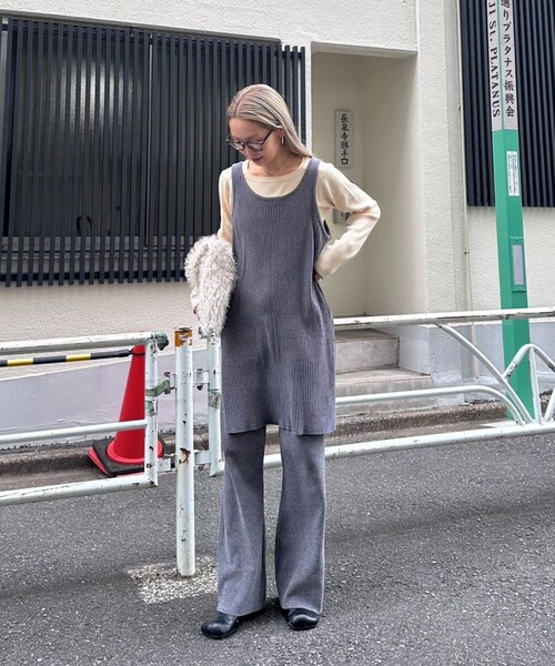 CIAOPANIC TYPY（チャオパニックティピー）の「【PON企画】スタイルアップモールニットフレアパンツ（パンツ・レディース・ブラック/バーガンディー/ブラウン/トープ/グレー・S/L/M）」の3枚目の写真