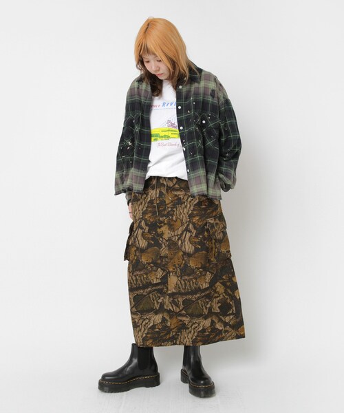 RNA（アールエヌエー）の「M2559 PINK MOTELリビエラプリントロンT（トップス・レディース・ホワイト/杢グレー/ピンク）」の9枚目の写真