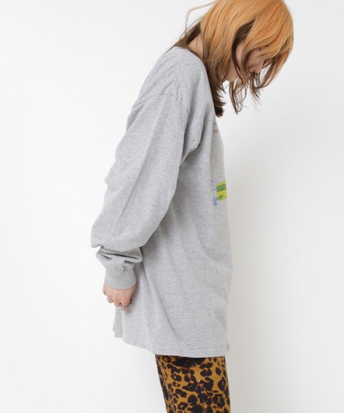 RNA（アールエヌエー）の「M2559 PINK MOTELリビエラプリントロンT（トップス・レディース・ホワイト/杢グレー/ピンク）」の15枚目の写真