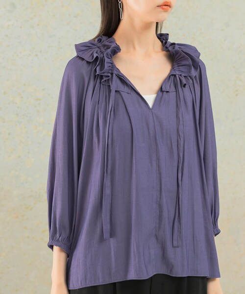 URBAN RESEARCH ROSSO（アーバンリサーチロッソ）の「フリルギャザーブラウス（シャツ/ブラウス・レディース・grape/ivory・FREE）」の14枚目の写真